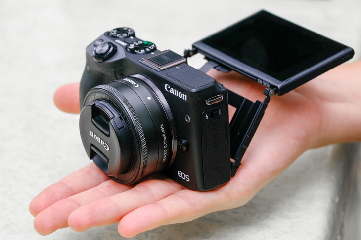 Our Canon EOS M3 review: a powerhouse with shortcomings